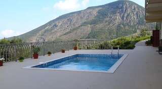 Гостиница Lavroviy Guest House Партенит-5